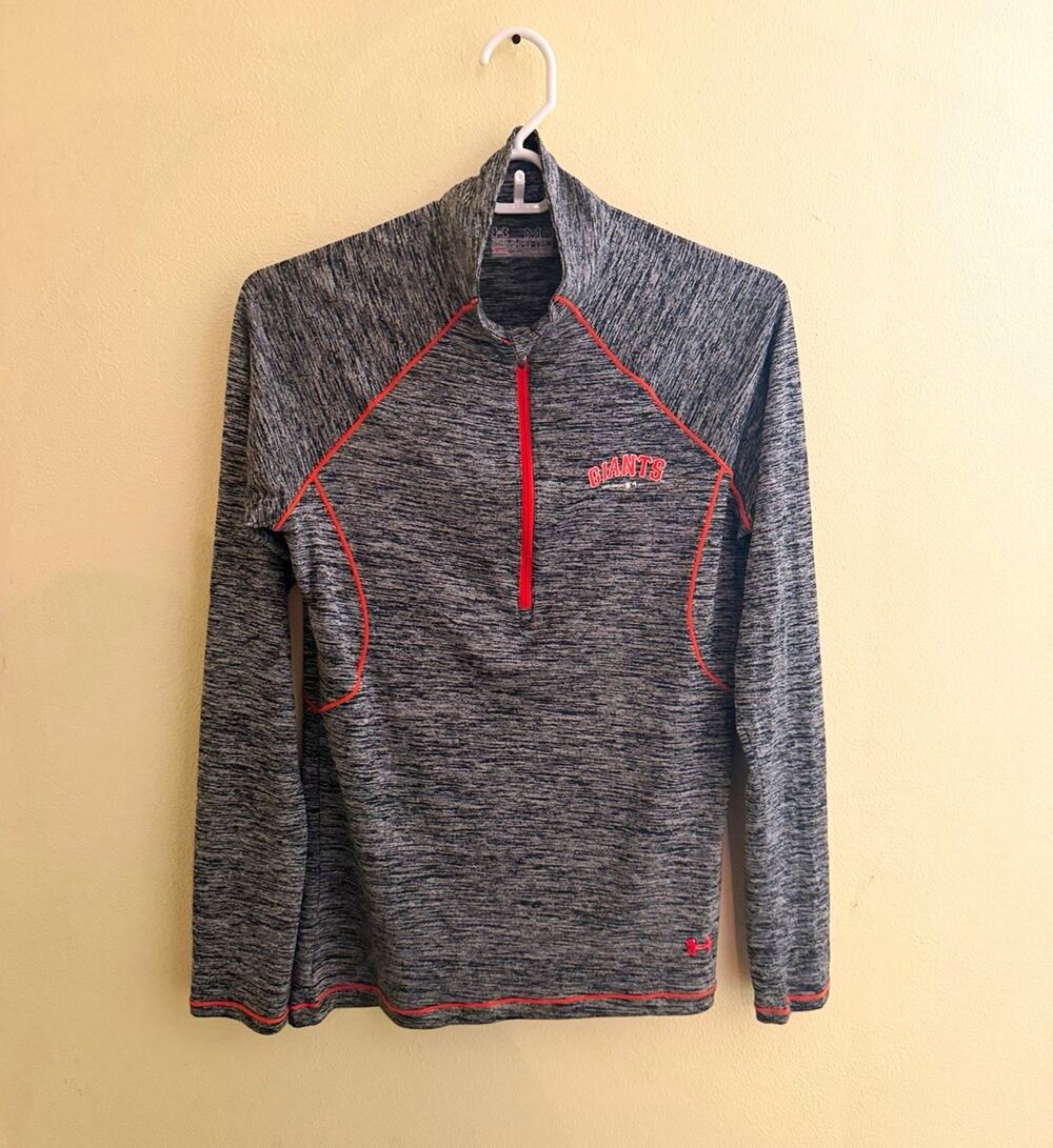Under Armour HeatGear Unisex M Gray/Red Heathered 1/4 Zip Pullover